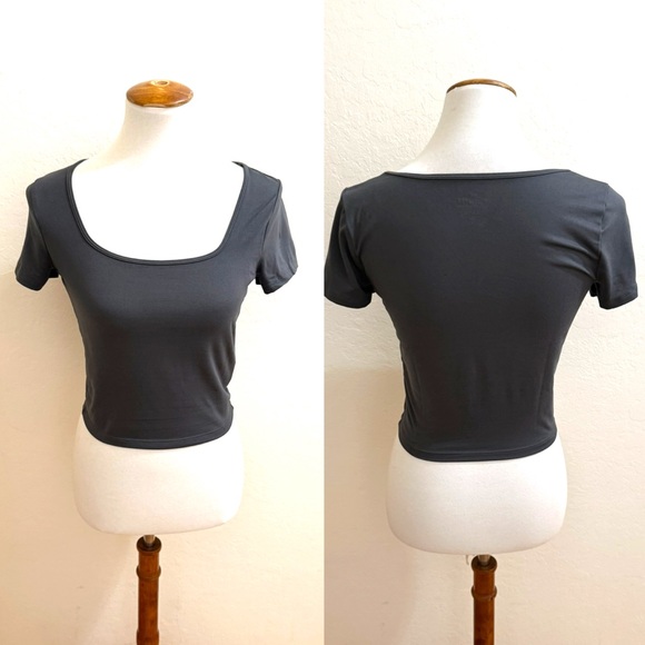 Hollister Charcoal Crop Top - Picture 2 of 3